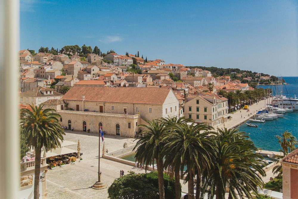 Hotel Park Hvar à Hvar Town Extérieur photo